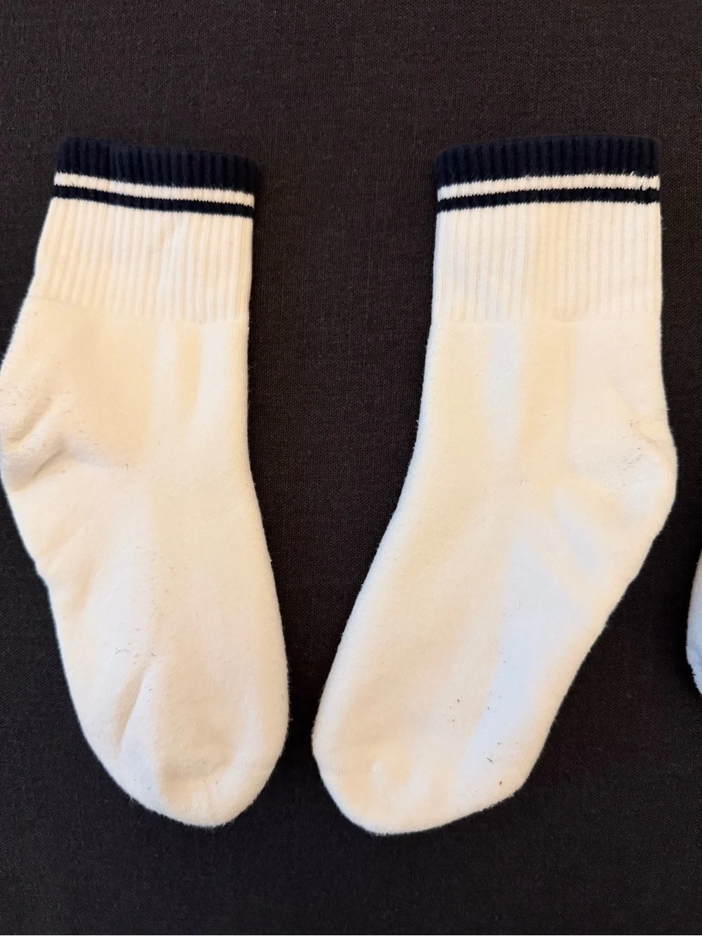 Men’s Gucci White Crew Ankle Socks with Black, Green and Red Trim - Set of 3